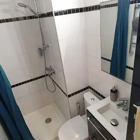 Confort Ensoleille - Fame Marina Baie Des Anges 아파트 *